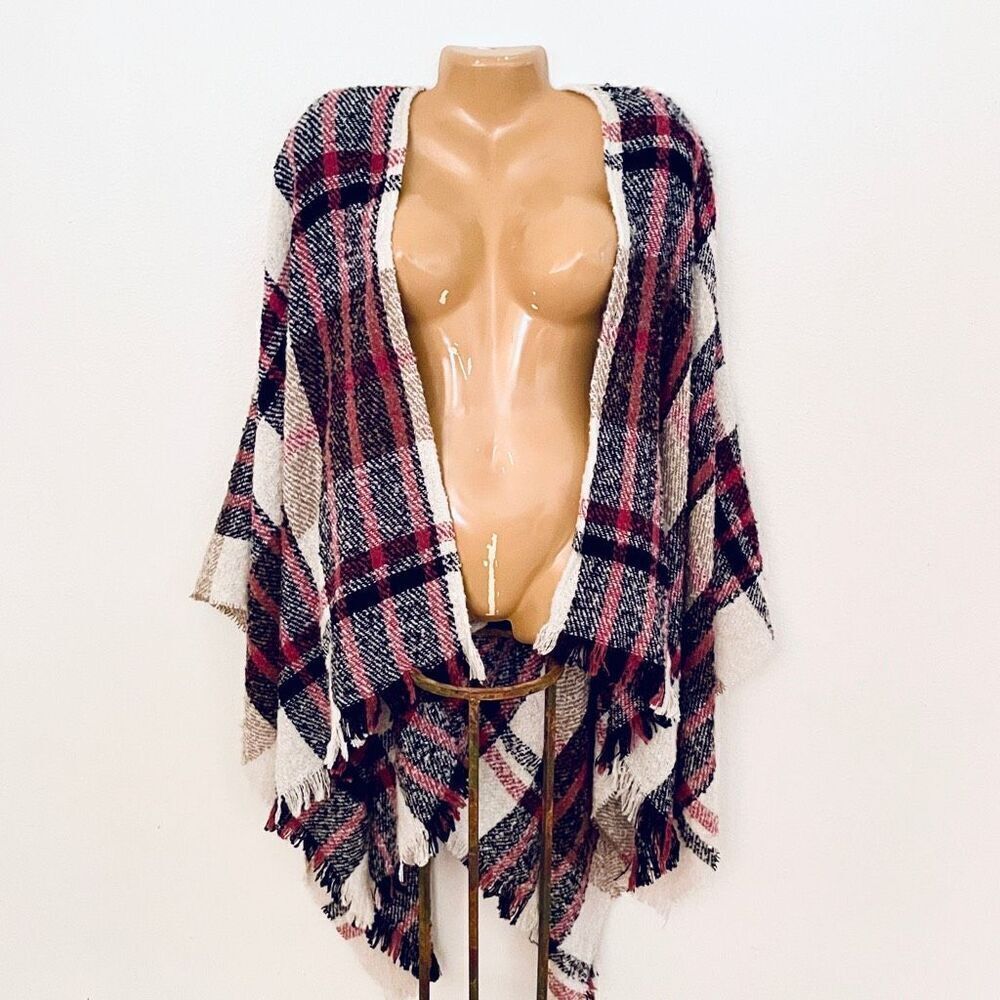 NWT White Mountain OS Boho Soft Poncho/Cape/Wrap White Blue Red Checkered Ruana